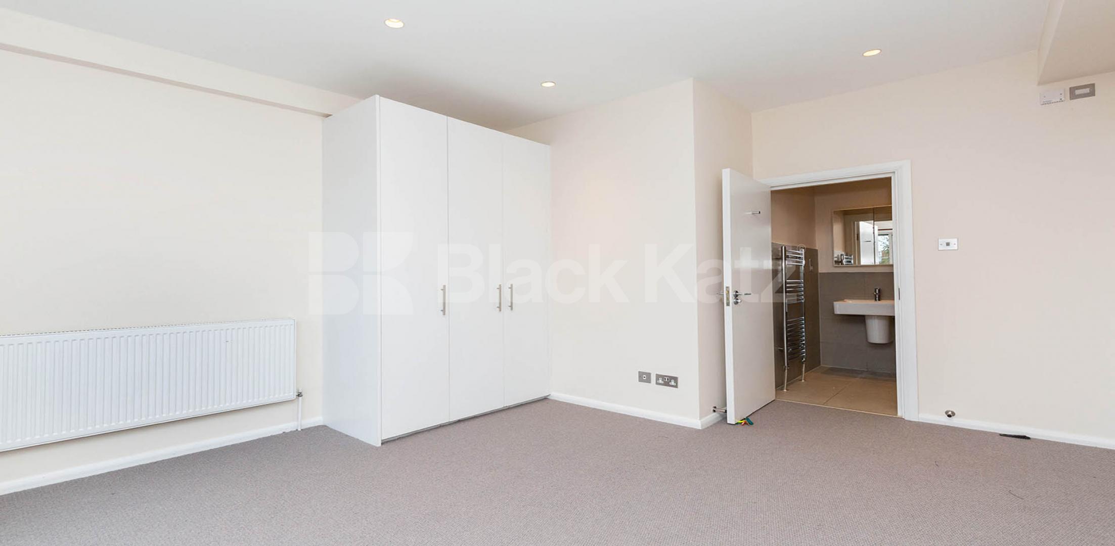 			NEWLY RENOVATED 2 BED, 2 Bedroom, 1 bath, 1 reception Apartment			 GROVE HOUSE-TUDOR ROAD, HACKNEY-BETHNAL GREEN-LONDON FIELDS